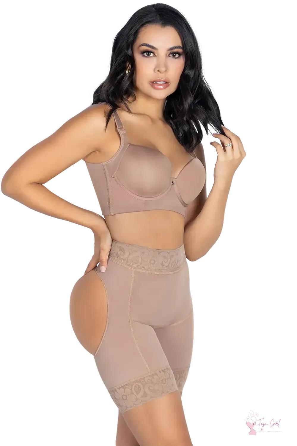 Open Butt Enhancing Short-Faja Girl