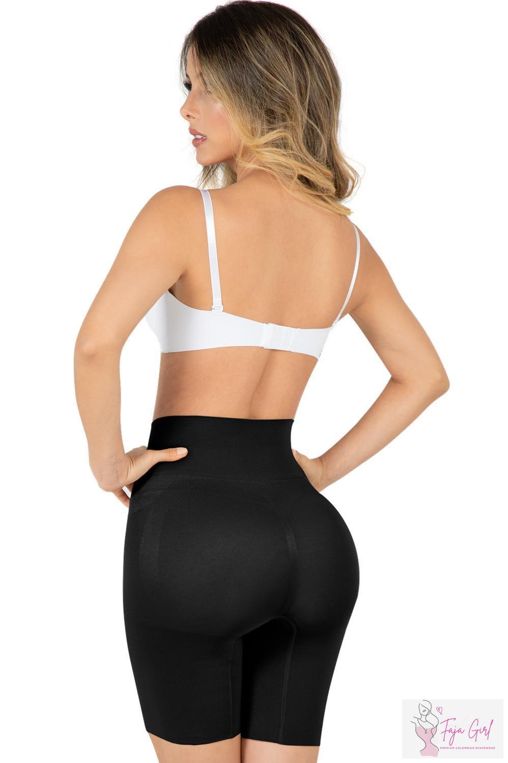 Seamless Short-Faja Girl